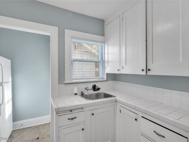 3328 Kildare Road, Unit 2181 Goodn, Cleveland, OH 44118 Photo 10