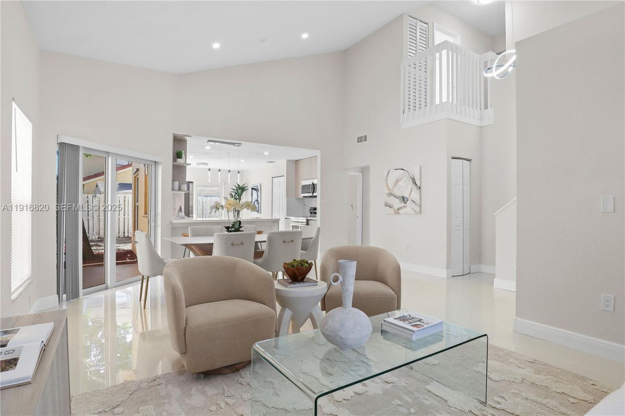 1223 NW 125th Ter, Sunrise, FL 33323 Photo