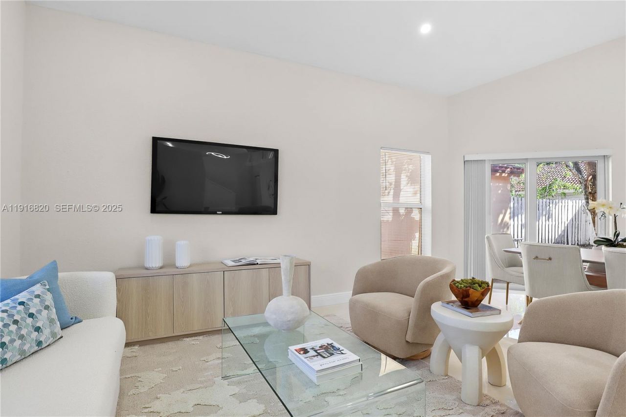 1223 NW 125th Ter, Sunrise, FL 33323 Photo