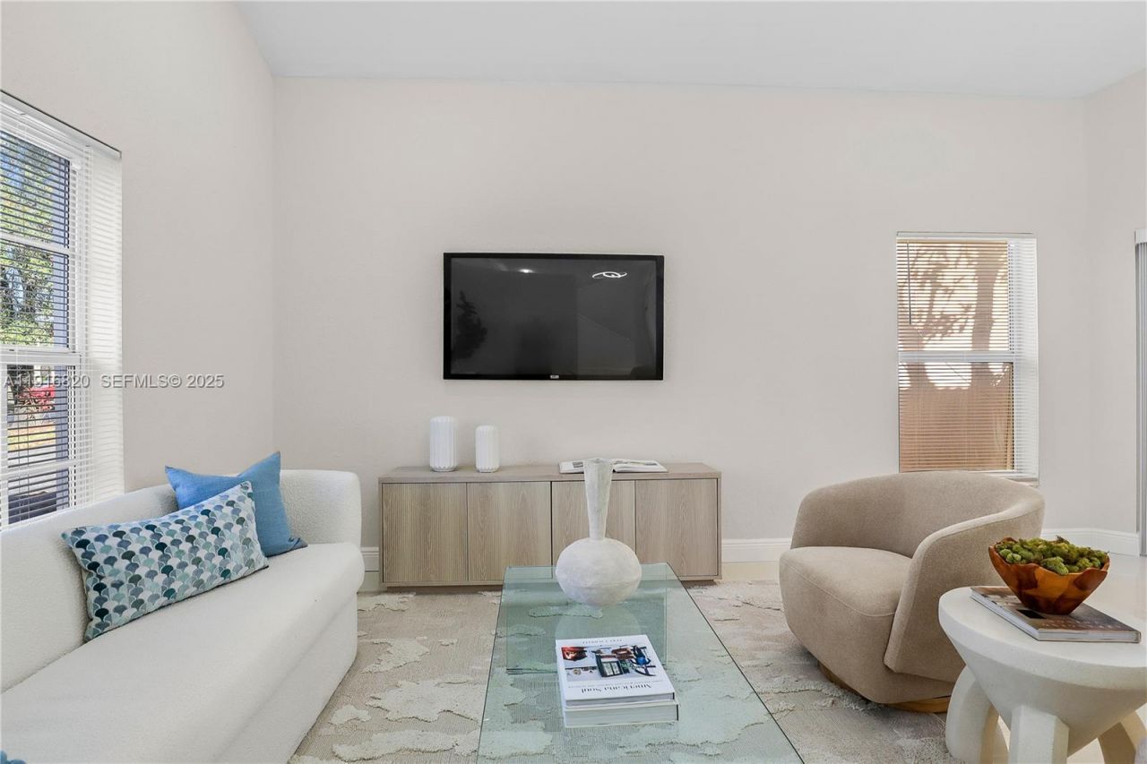 1223 NW 125th Ter, Sunrise, FL 33323 Photo