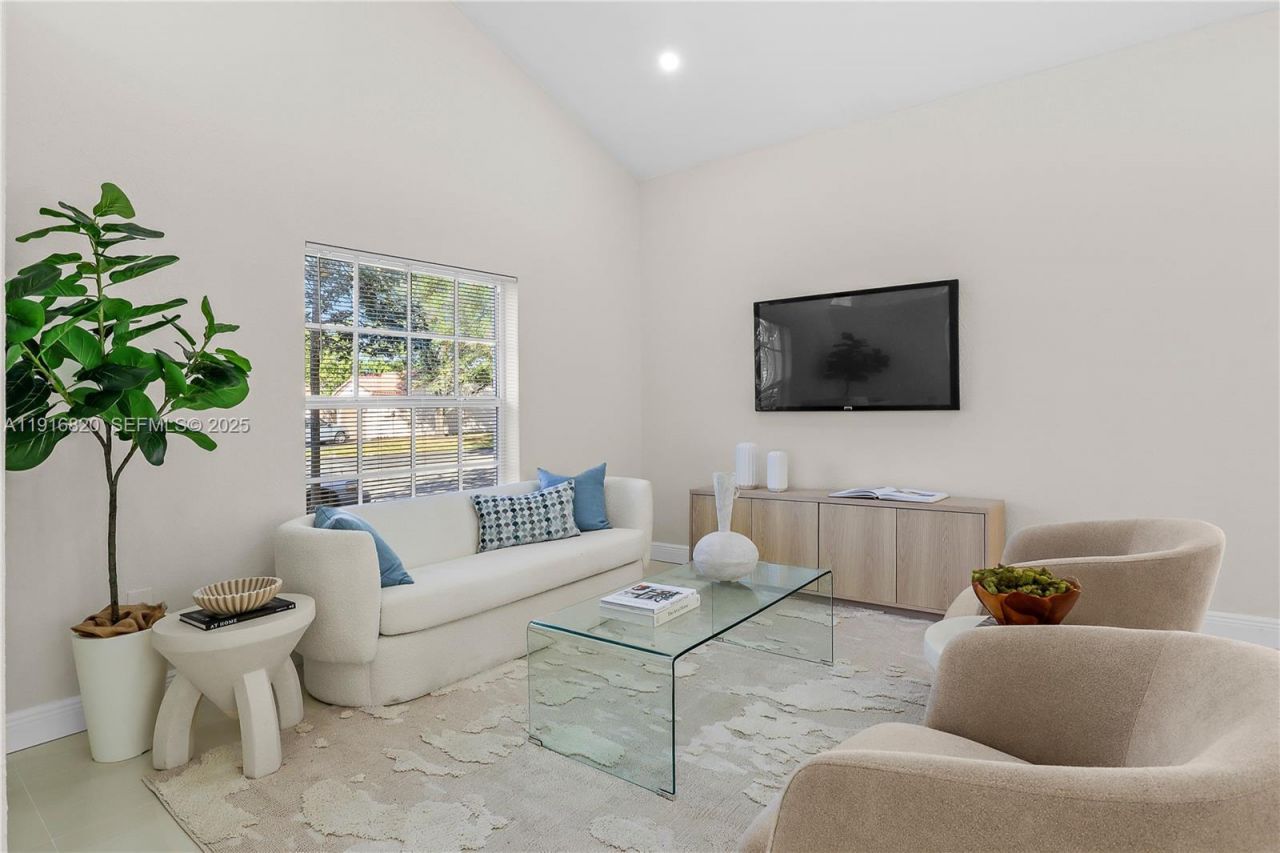 1223 NW 125th Ter, Sunrise, FL 33323 Photo