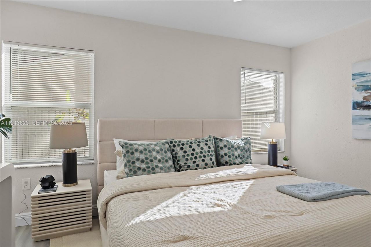 1223 NW 125th Ter, Sunrise, FL 33323 Photo