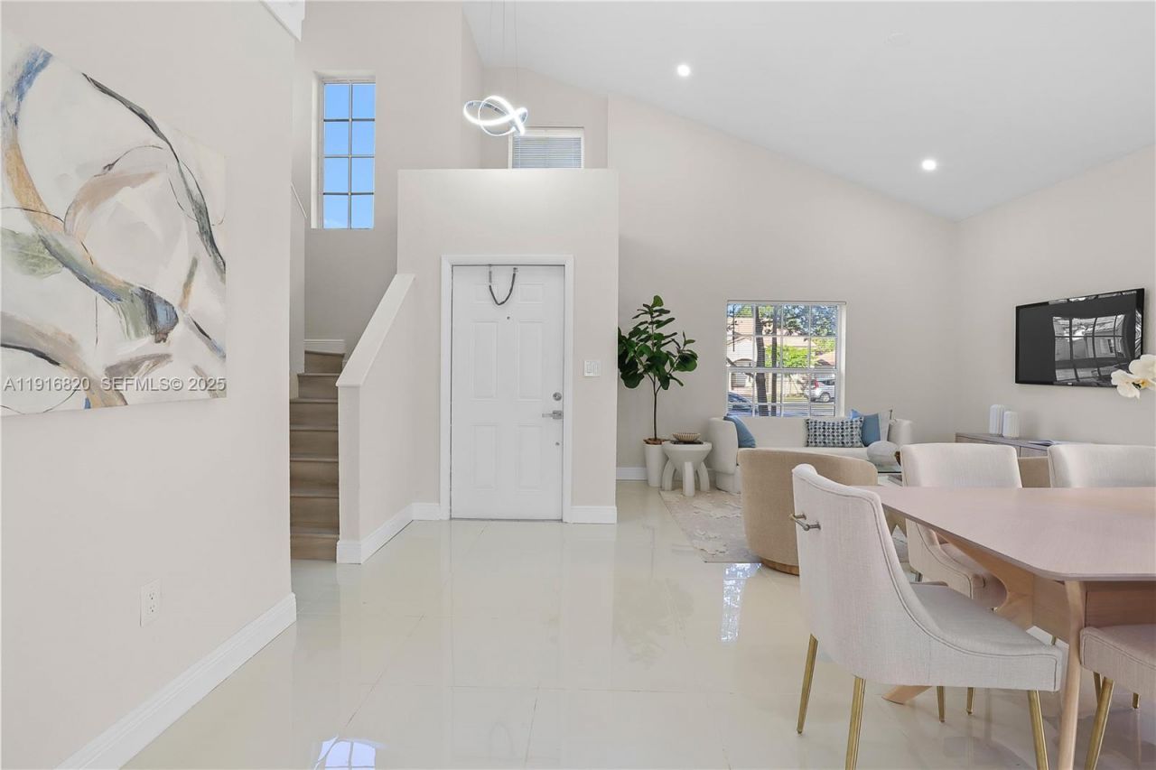 1223 NW 125th Ter, Sunrise, FL 33323 Photo