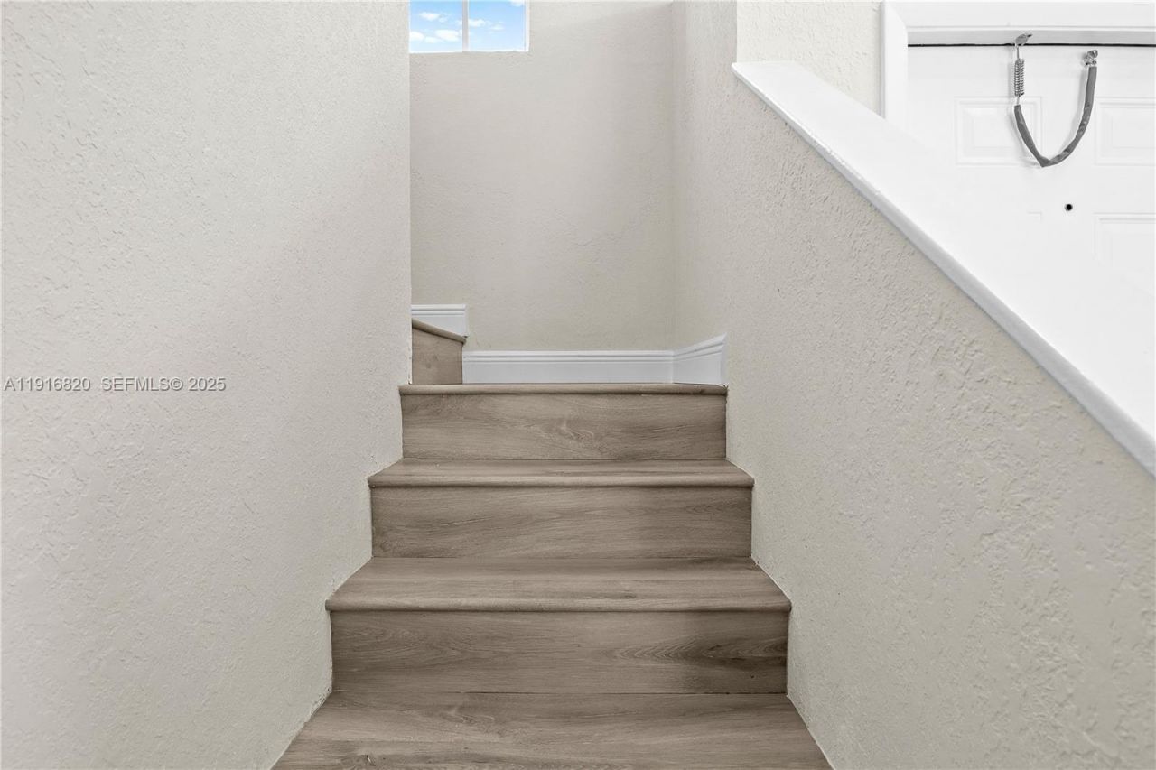 1223 NW 125th Ter, Sunrise, FL 33323 Photo