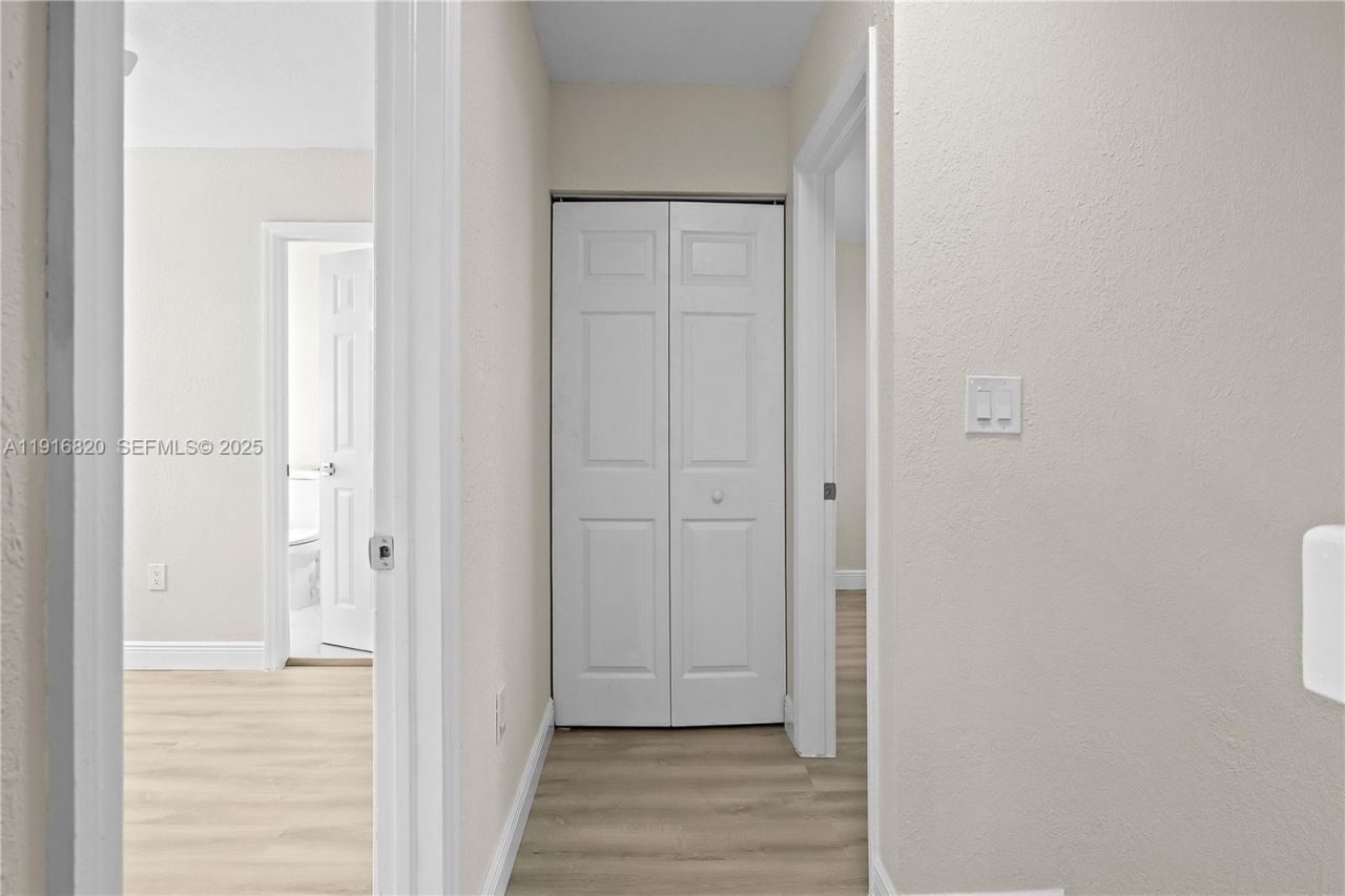 1223 NW 125th Ter, Sunrise, FL 33323 Photo