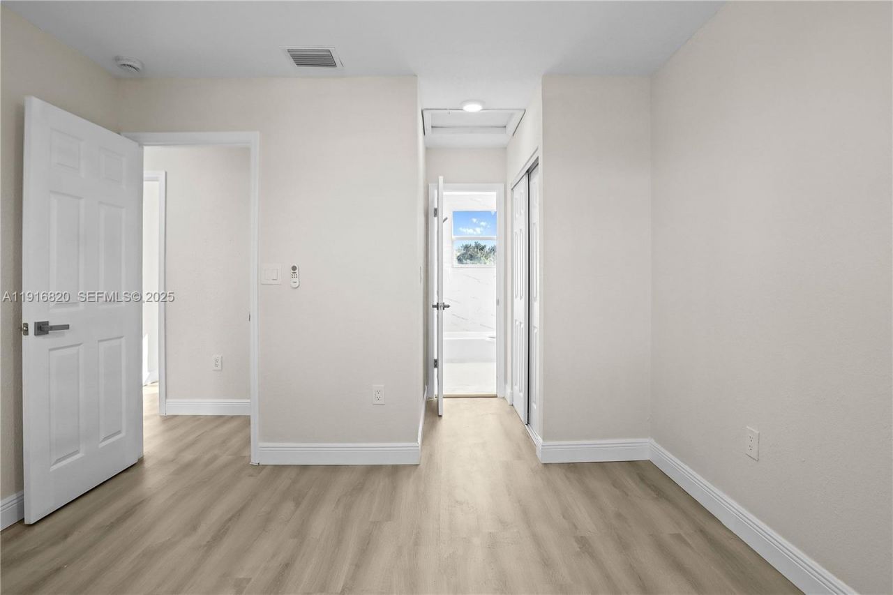 1223 NW 125th Ter, Sunrise, FL 33323 Photo