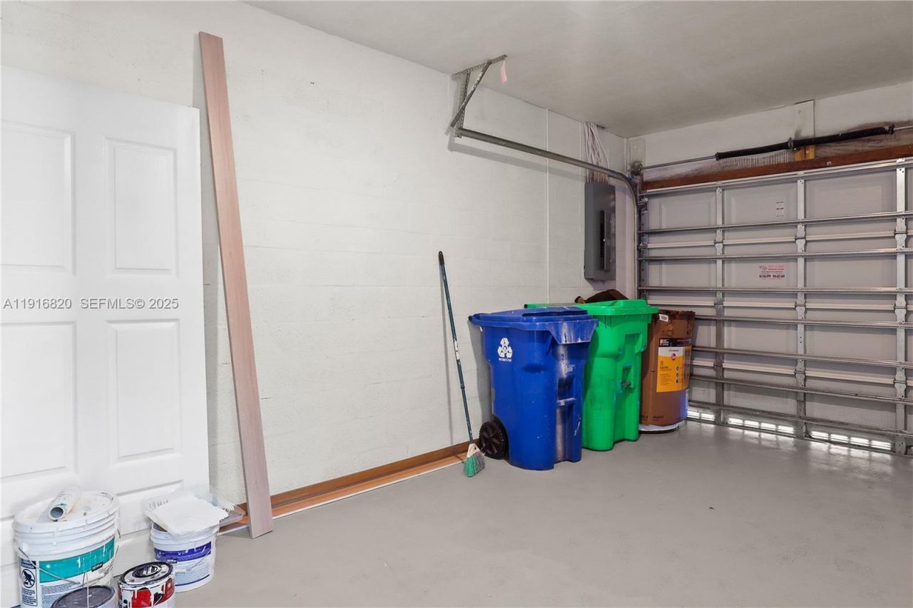 1223 NW 125th Ter, Sunrise, FL 33323 Photo