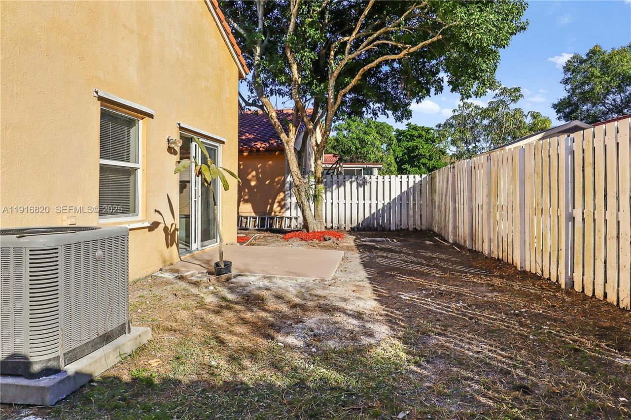 1223 NW 125th Ter, Sunrise, FL 33323 Photo