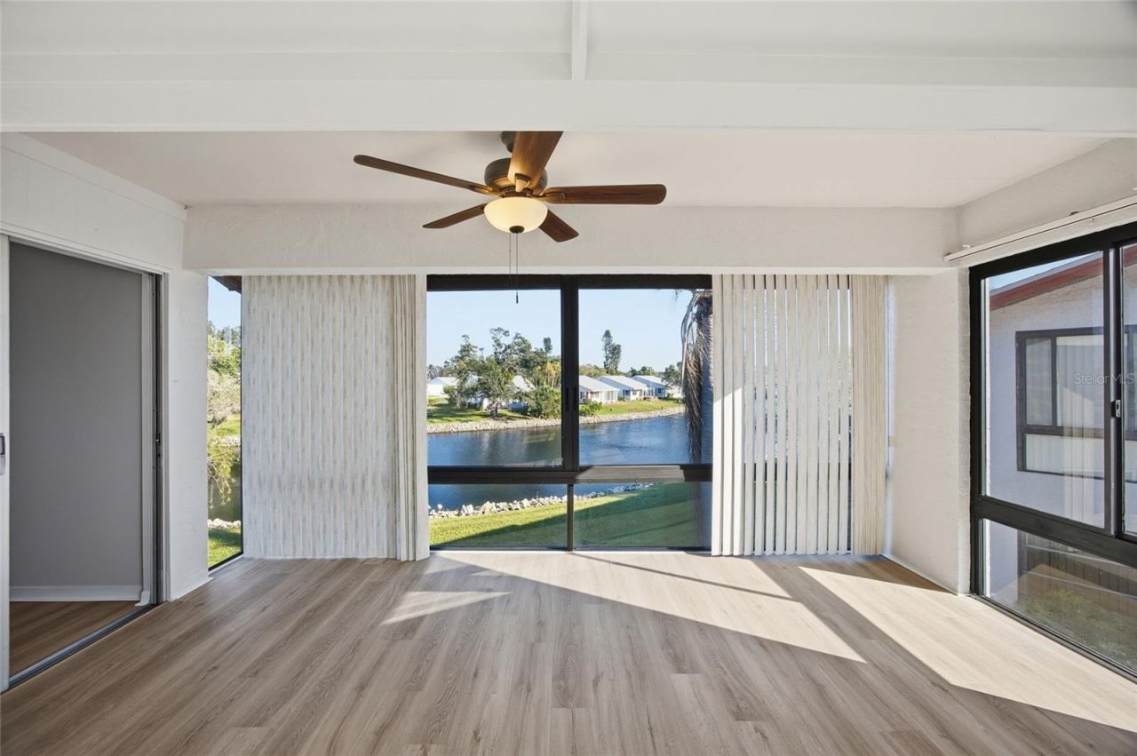 4859 Independence Drive, Bradenton, FL 34210 Photo