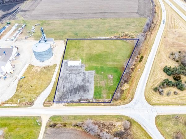 2338 Benson Shady Grove Avenue, Jesup, IA 50648