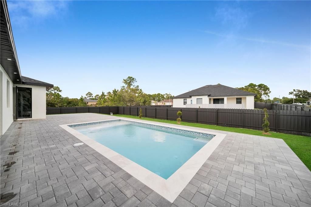 765 Central St E, Lehigh Acres, FL 33974 Photo