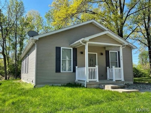 214 S 27th Street, Belleville, IL 62226