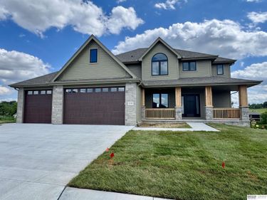 21729 Parkview Drive, Gretna, NE 68028