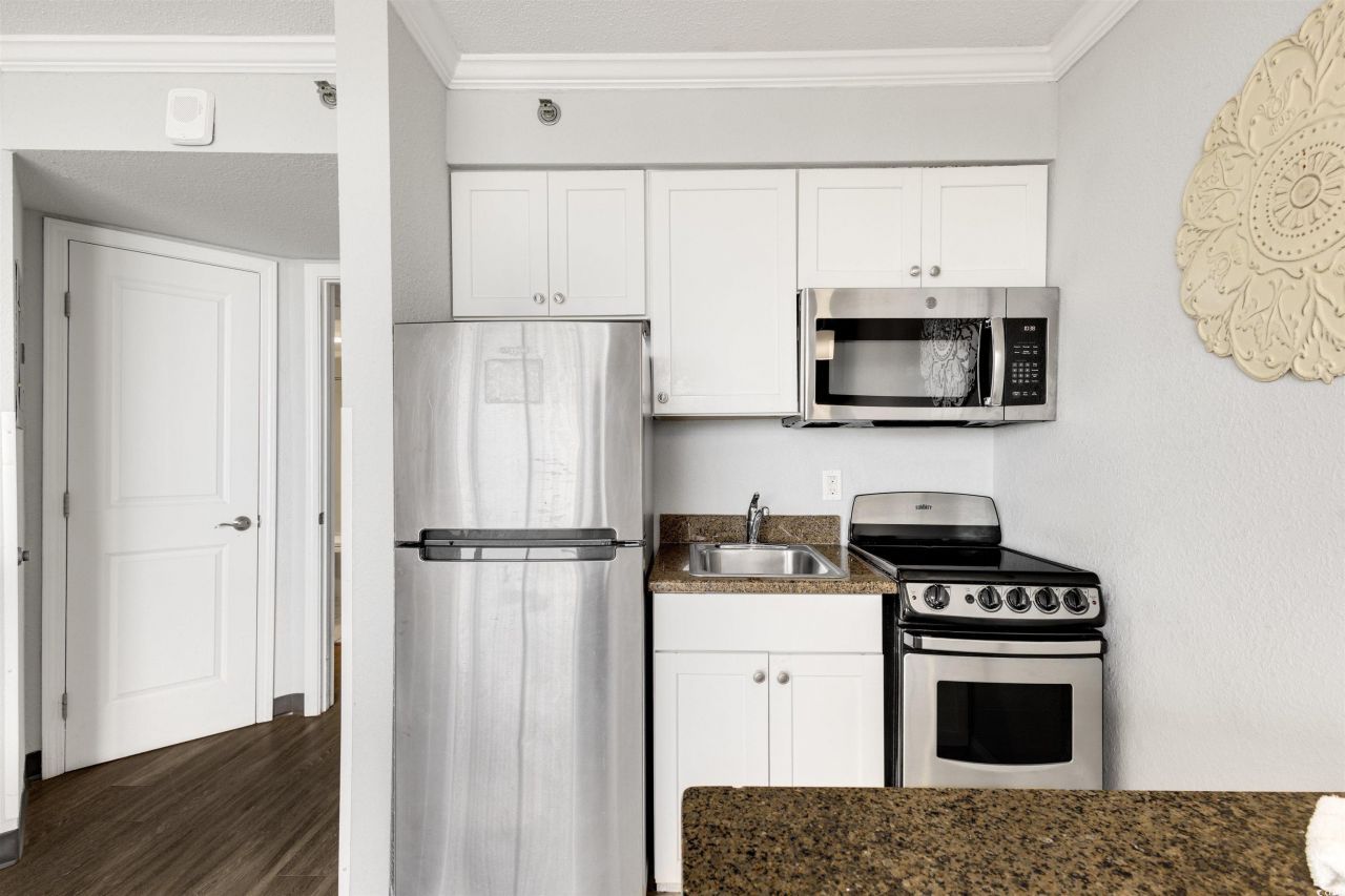 6900 N Ocean Blvd. Photo 17