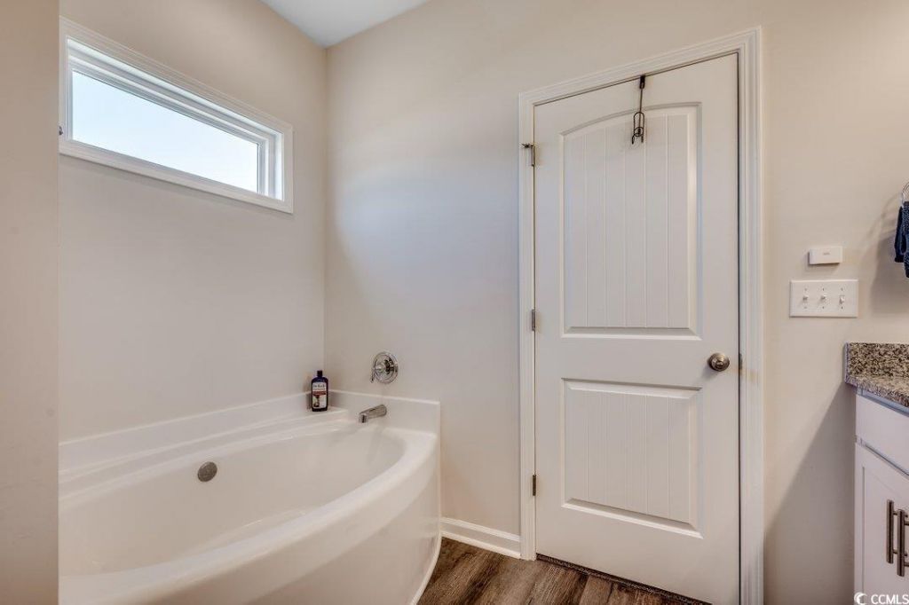 4101 Rockwood Dr. Photo 6