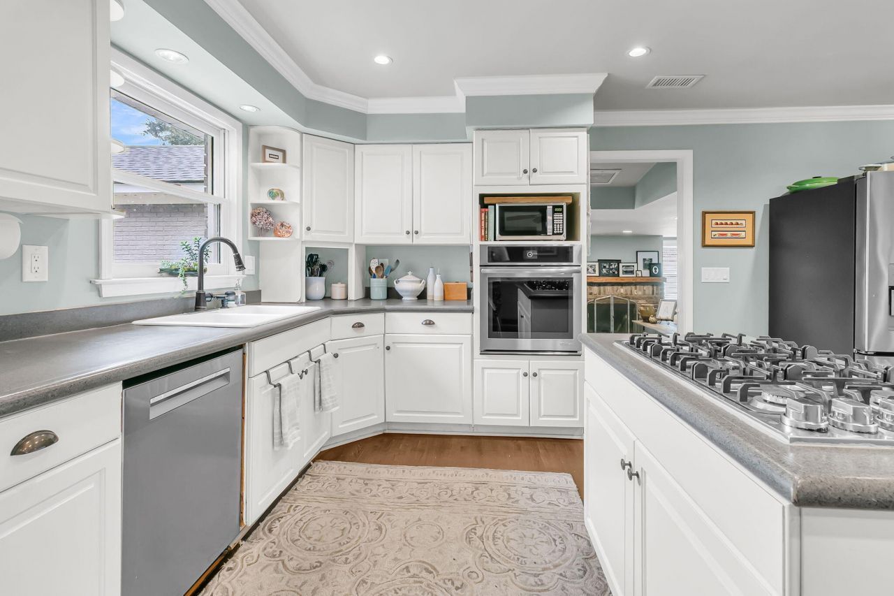 922 Preston Road Photo 22