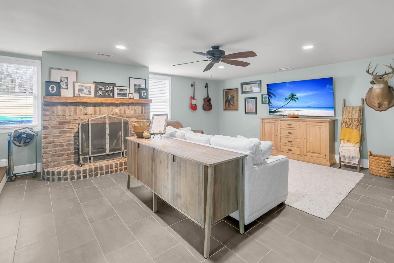 922 Preston Road Photo 24