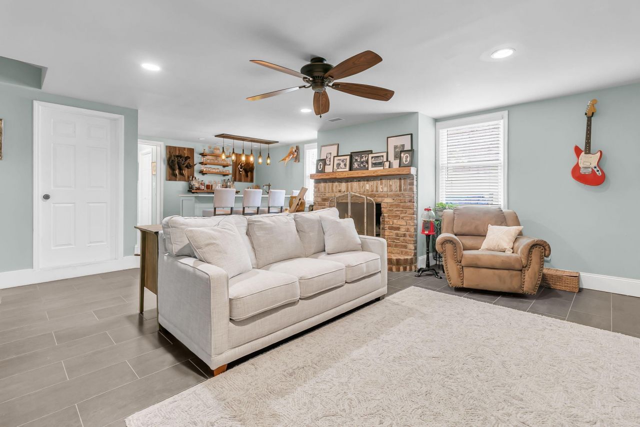 922 Preston Road Photo 25