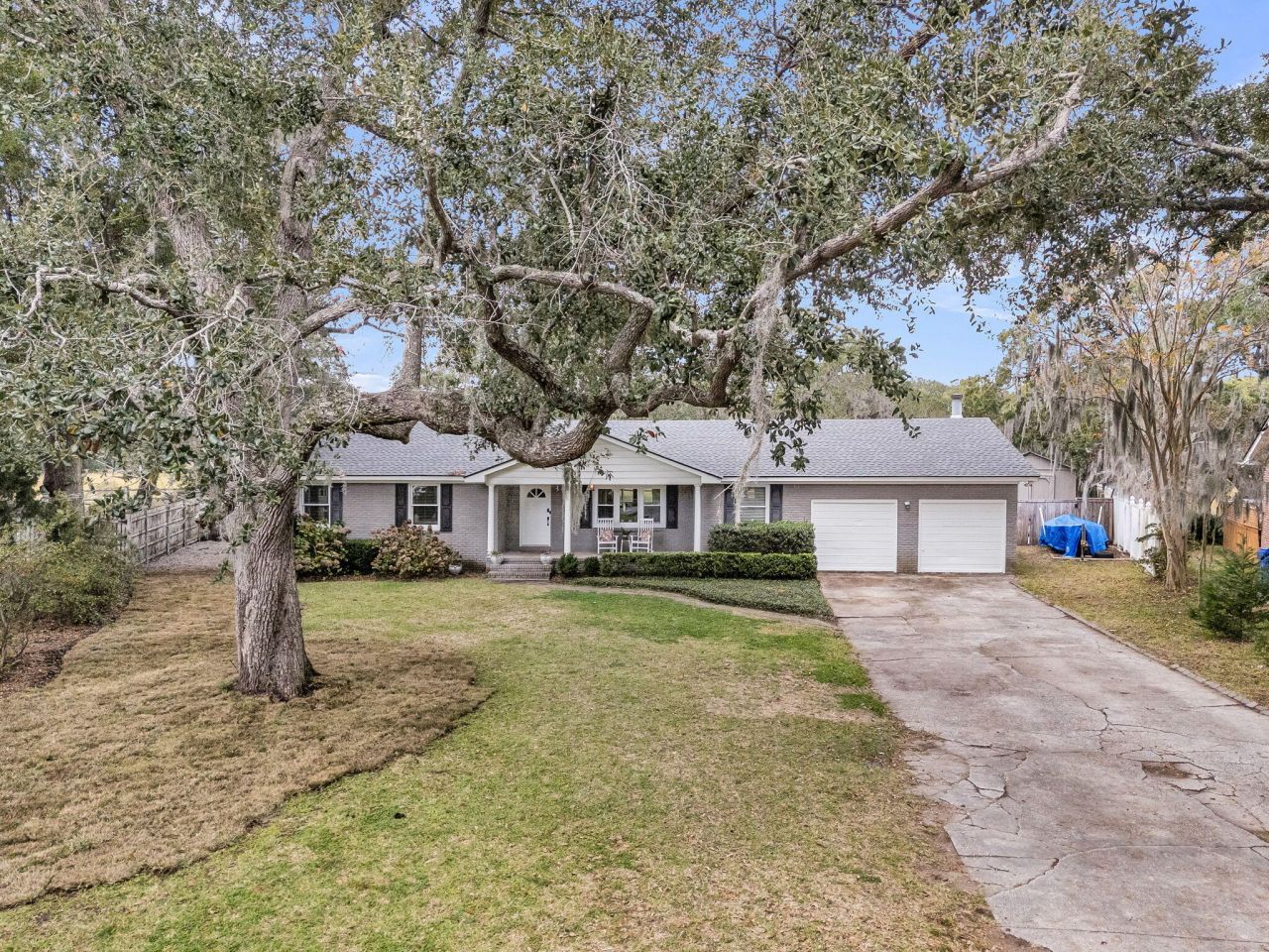 922 Preston Road Photo 4