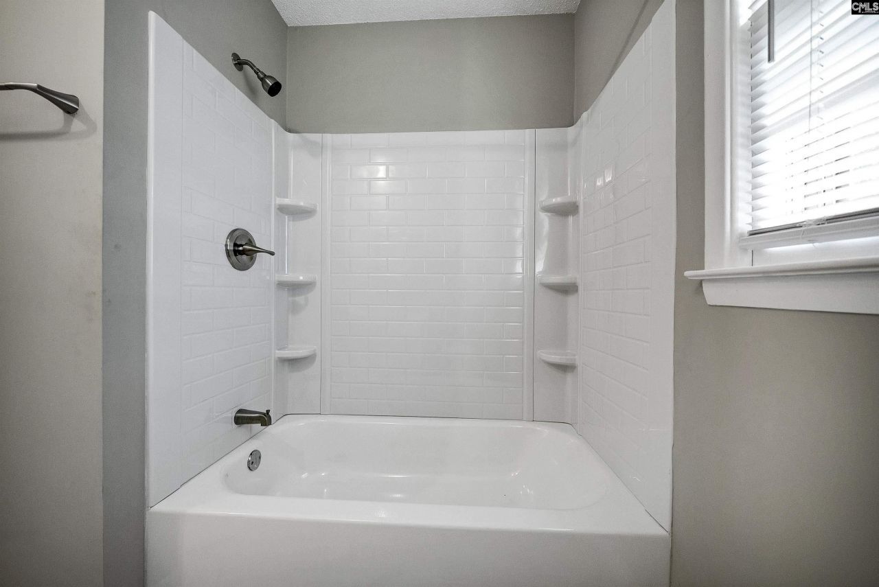 1127 Shirlington Road  Photo 18