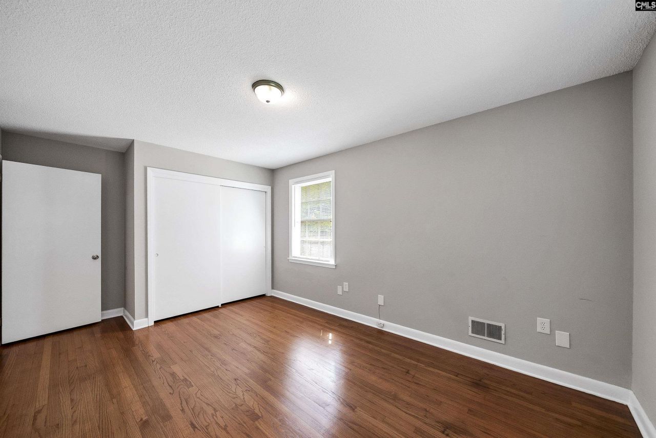 1127 Shirlington Road  Photo 20