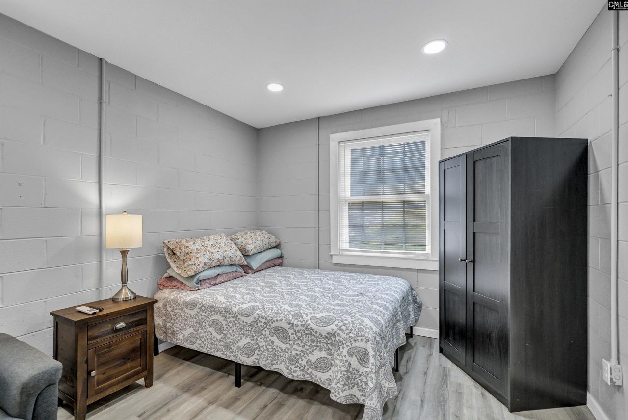 1127 Shirlington Road  Photo 30