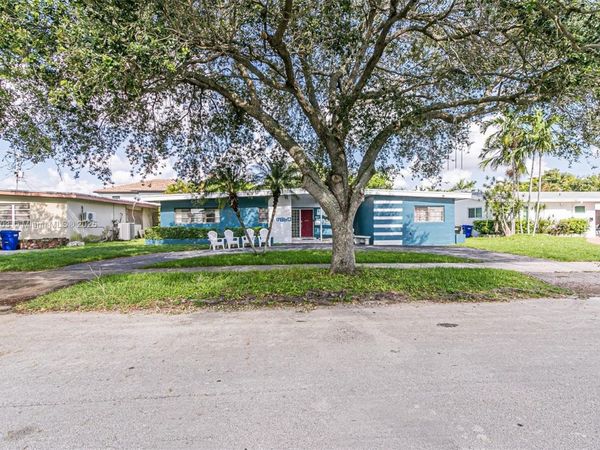 17860 NE 9th Pl, North Miami Beach, FL 33162