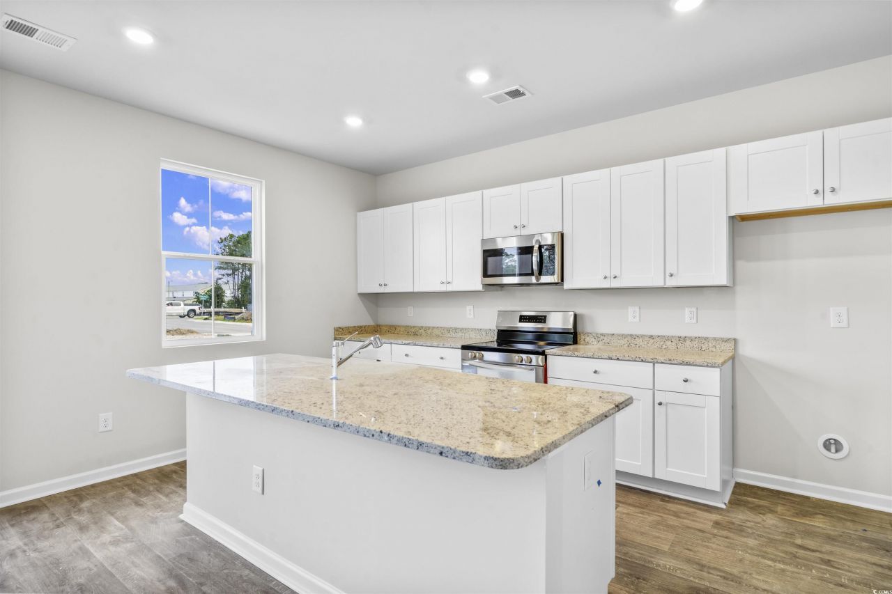 601 Southwind Way Photo 6