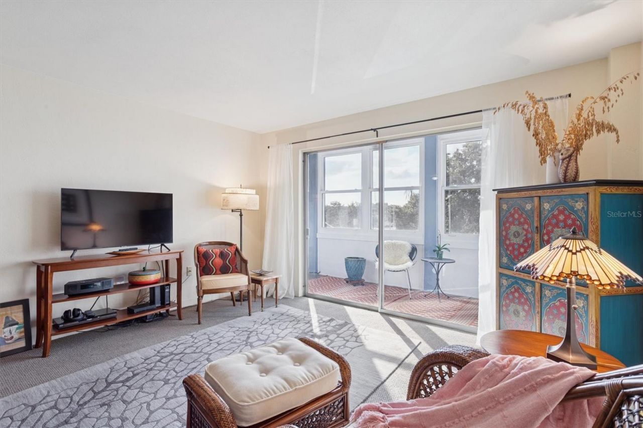 841 4th Avenue N, Unit 32, Saint Petersburg, FL 33701 Photo