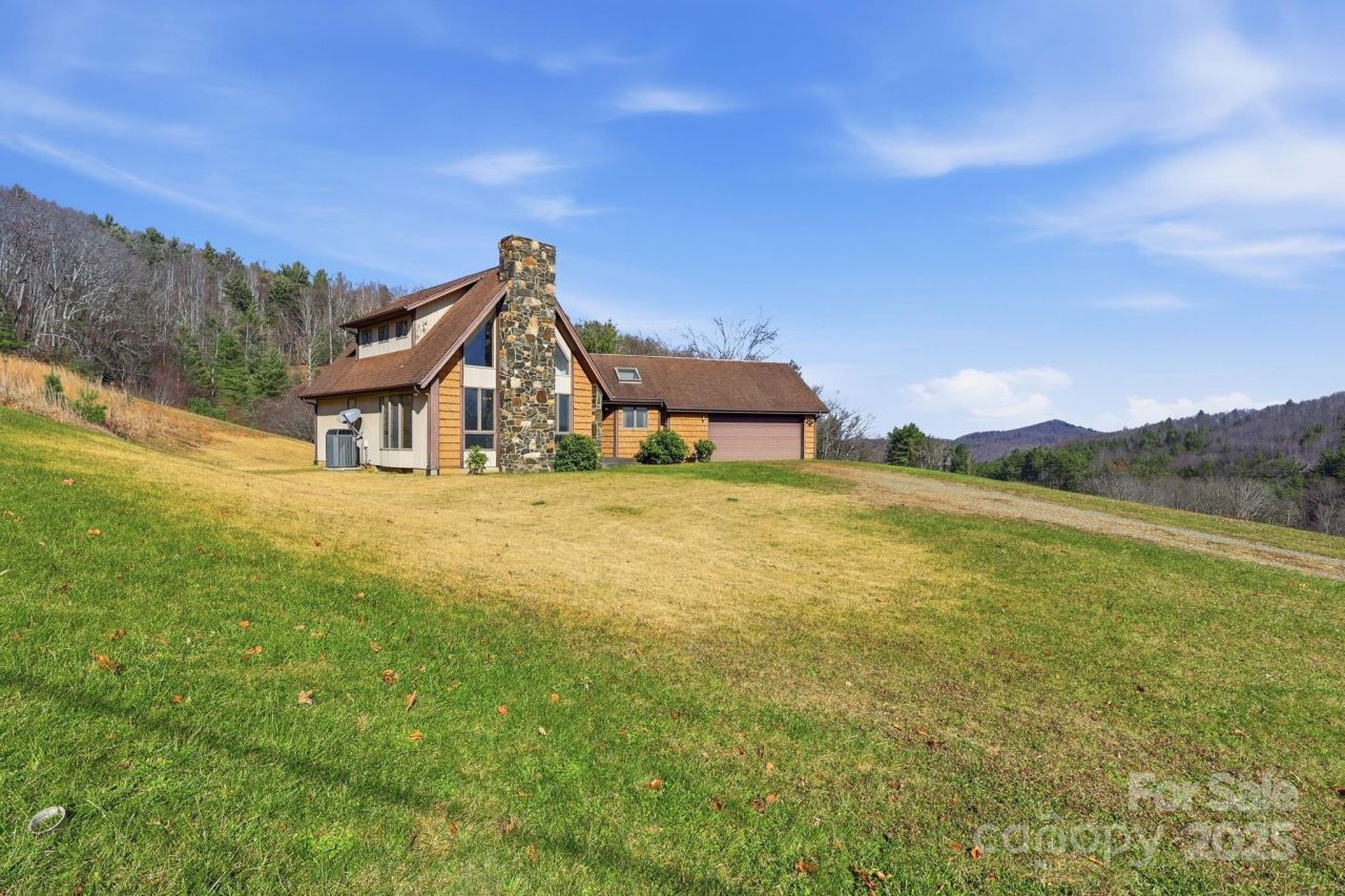 206 Lane L Massey Road, Crumpler, NC 28617 Main Photo
