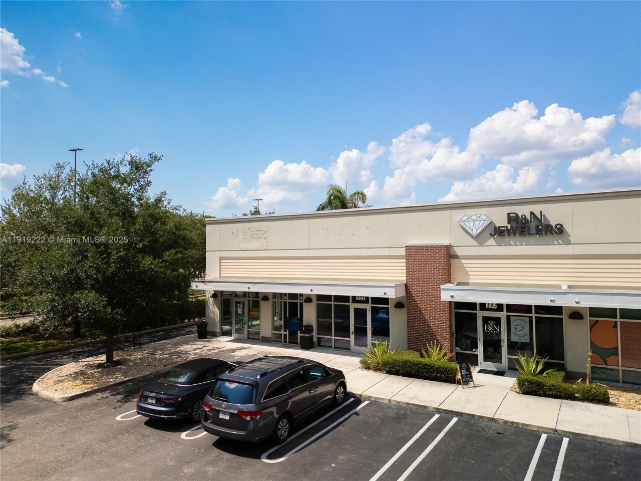 8931-8947 W Atlantic Blvd, Coral Springs, FL 33071 Photo