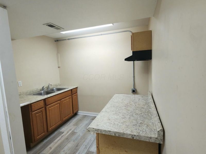 395 W Main Street, Newark, OH 43055 Photo 9