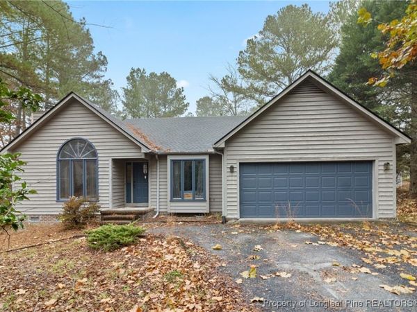 2 Sandhills Place, Pinehurst, NC 28374