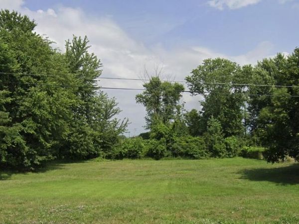 2296 Wilson Avenue NW, Grand Rapids, MI 49534