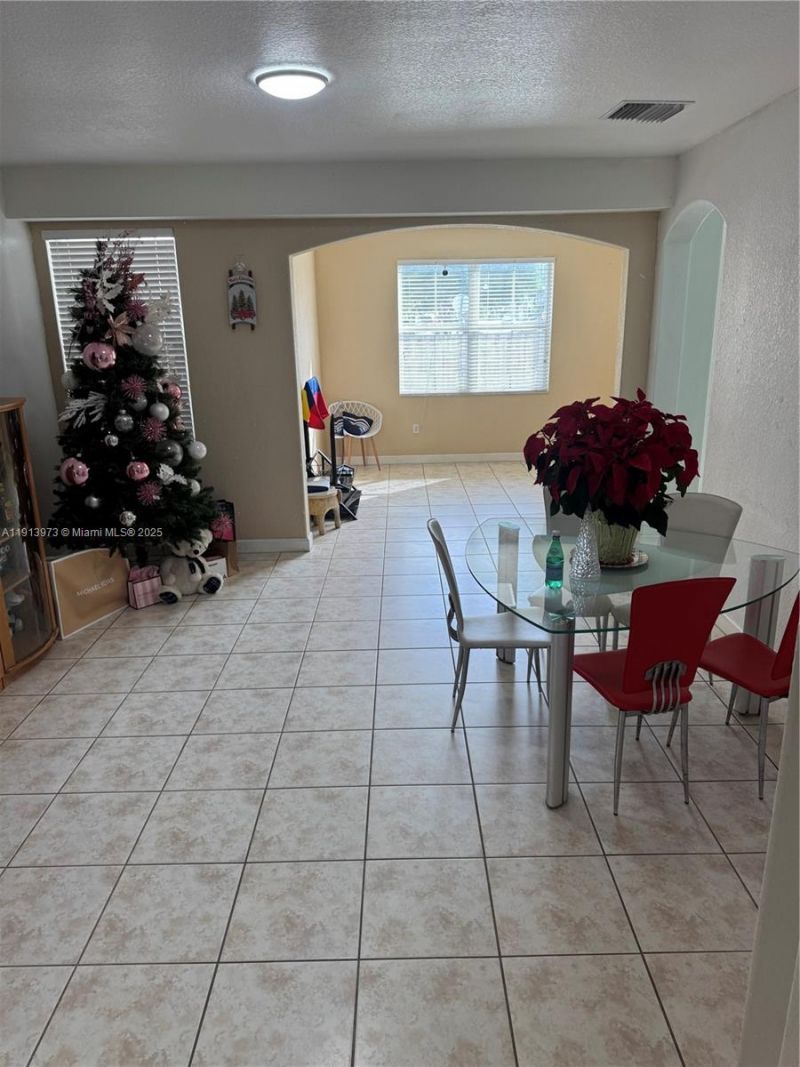 11034 NW 86th Terrace, Doral, FL 33178 Photo