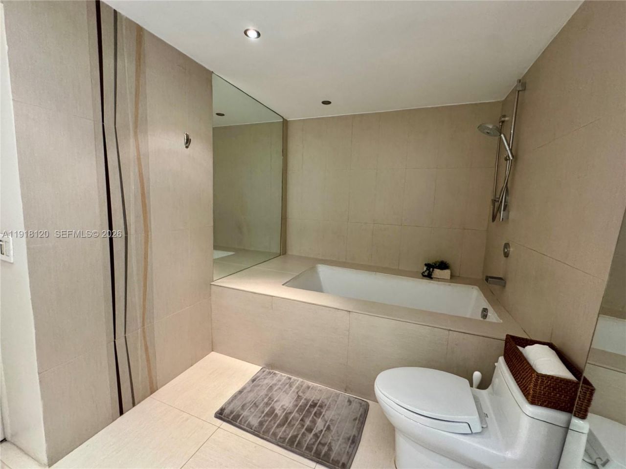 77 Crandon Blvd, Unit 10A, Key Biscayne, FL 33149 Photo