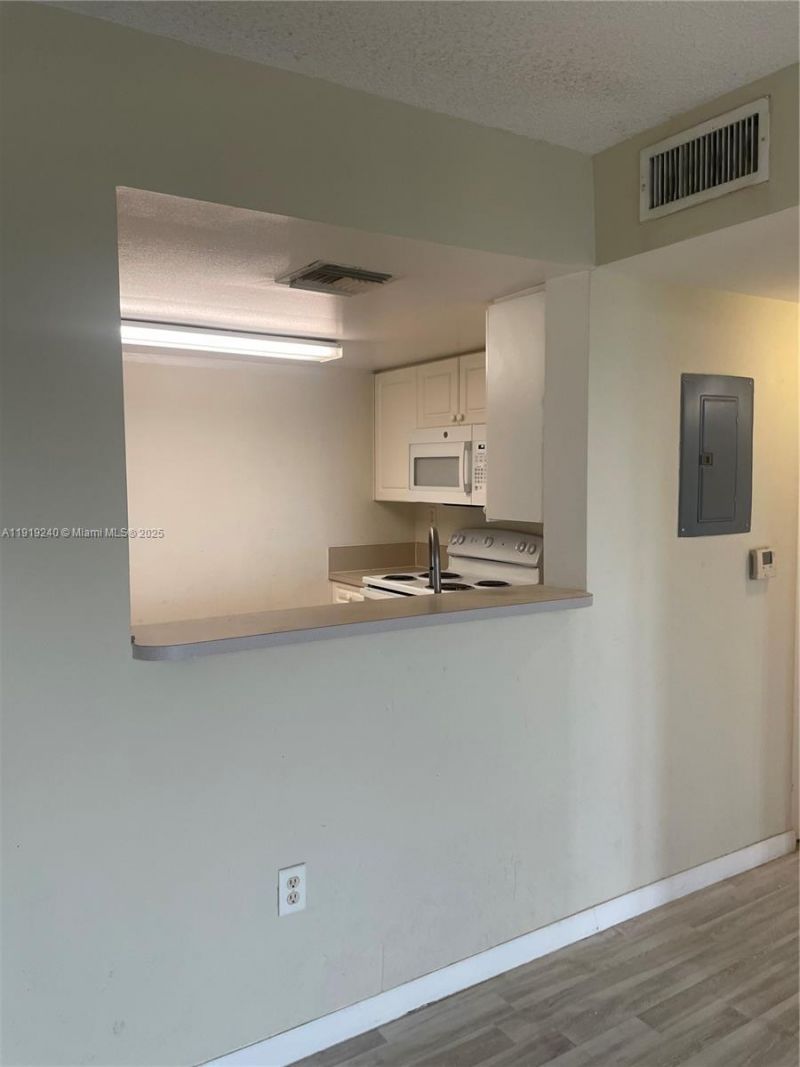 520 SE 5th Ave, Unit 1607, Fort Lauderdale, FL 33301 Photo