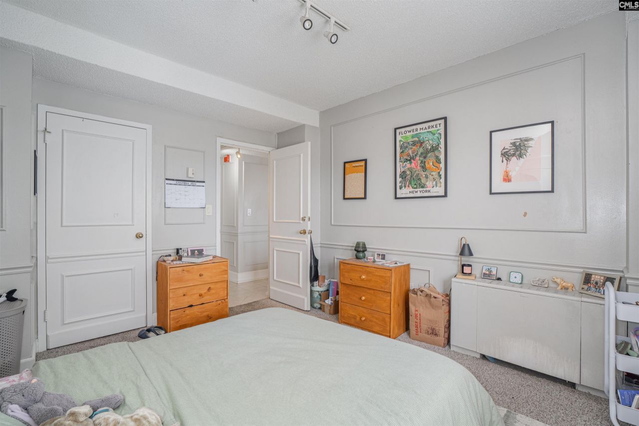 1520 Senate Street  Photo 15