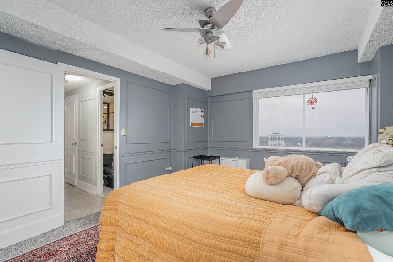 1520 Senate Street  Photo 9