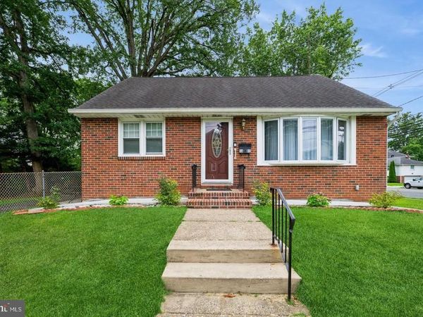 5506 WISTERIA AVENUE, PENNSAUKEN, NJ 08109