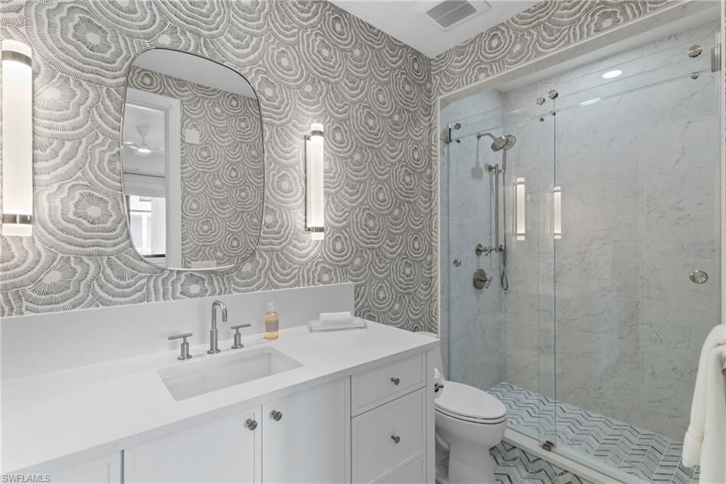 82 9th St S, Unit 301, Naples, FL 34102 Photo