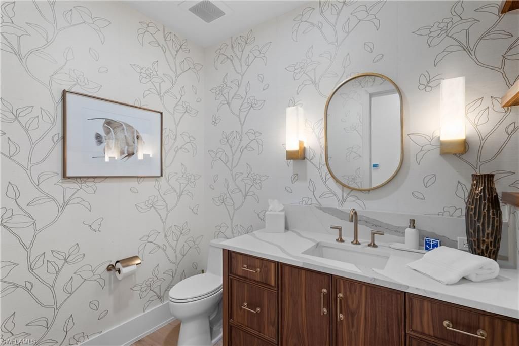 82 9th St S, Unit 301, Naples, FL 34102 Photo