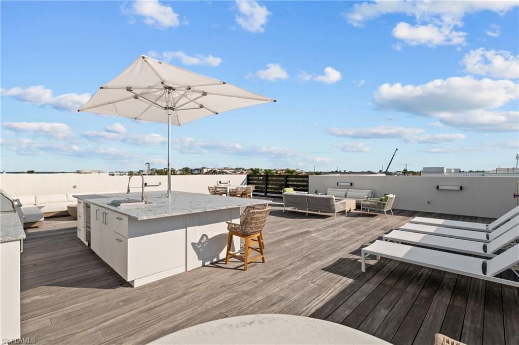 82 9th St S, Unit 301, Naples, FL 34102 Photo