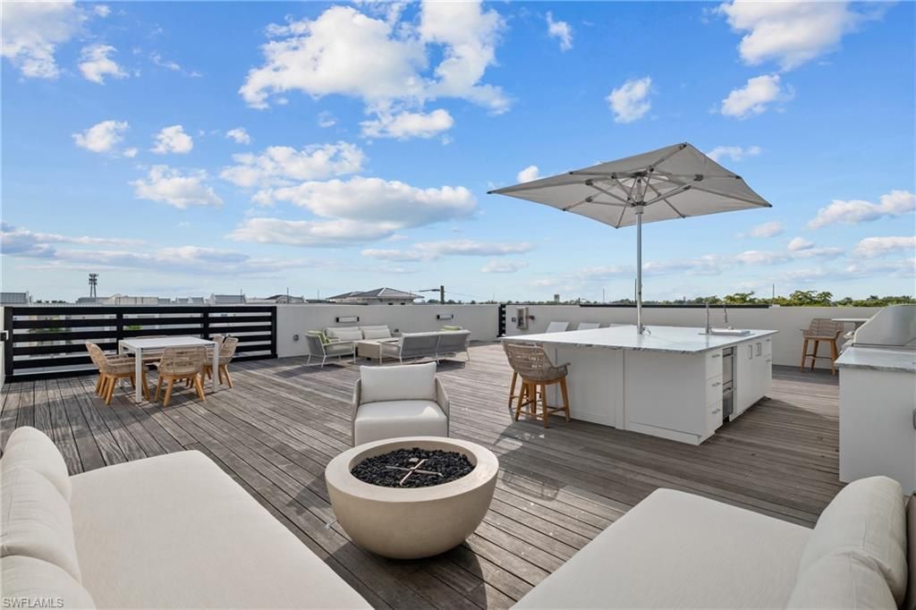 82 9th St S, Unit 301, Naples, FL 34102 Photo