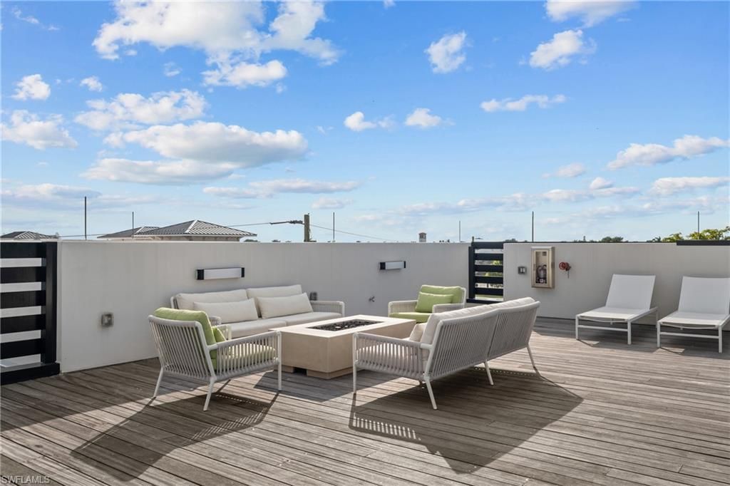 82 9th St S, Unit 301, Naples, FL 34102 Photo