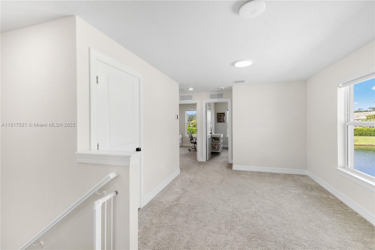 2917 Olivia Ave, Unit 2917, Lauderdale Lakes, FL 33311 Photo