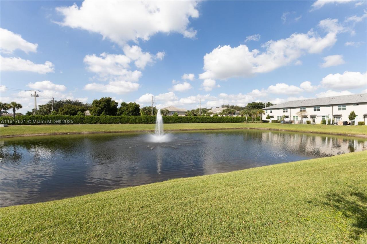 2917 Olivia Ave, Unit 2917, Lauderdale Lakes, FL 33311 Photo