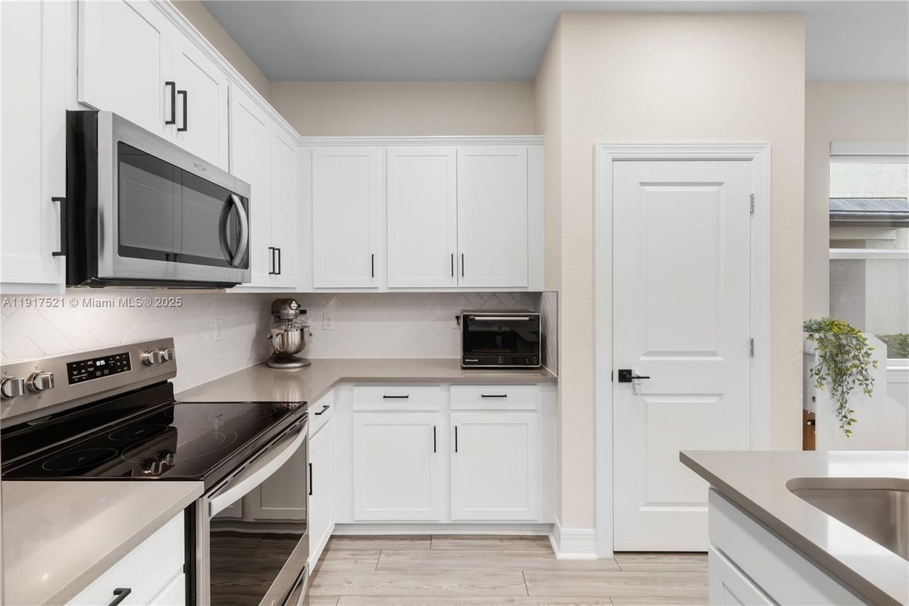 2917 Olivia Ave, Unit 2917, Lauderdale Lakes, FL 33311 Photo