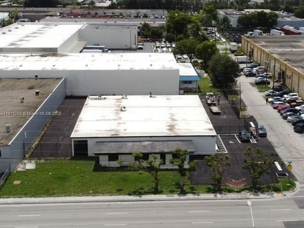 4301 NW 72nd Ave, Miami, FL 33166