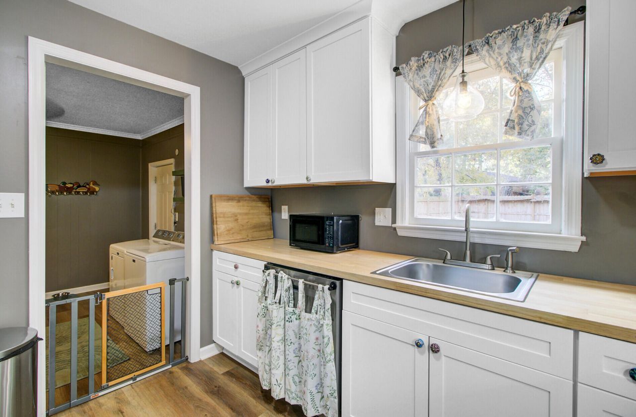 113 Sprucewood Drive Photo 13